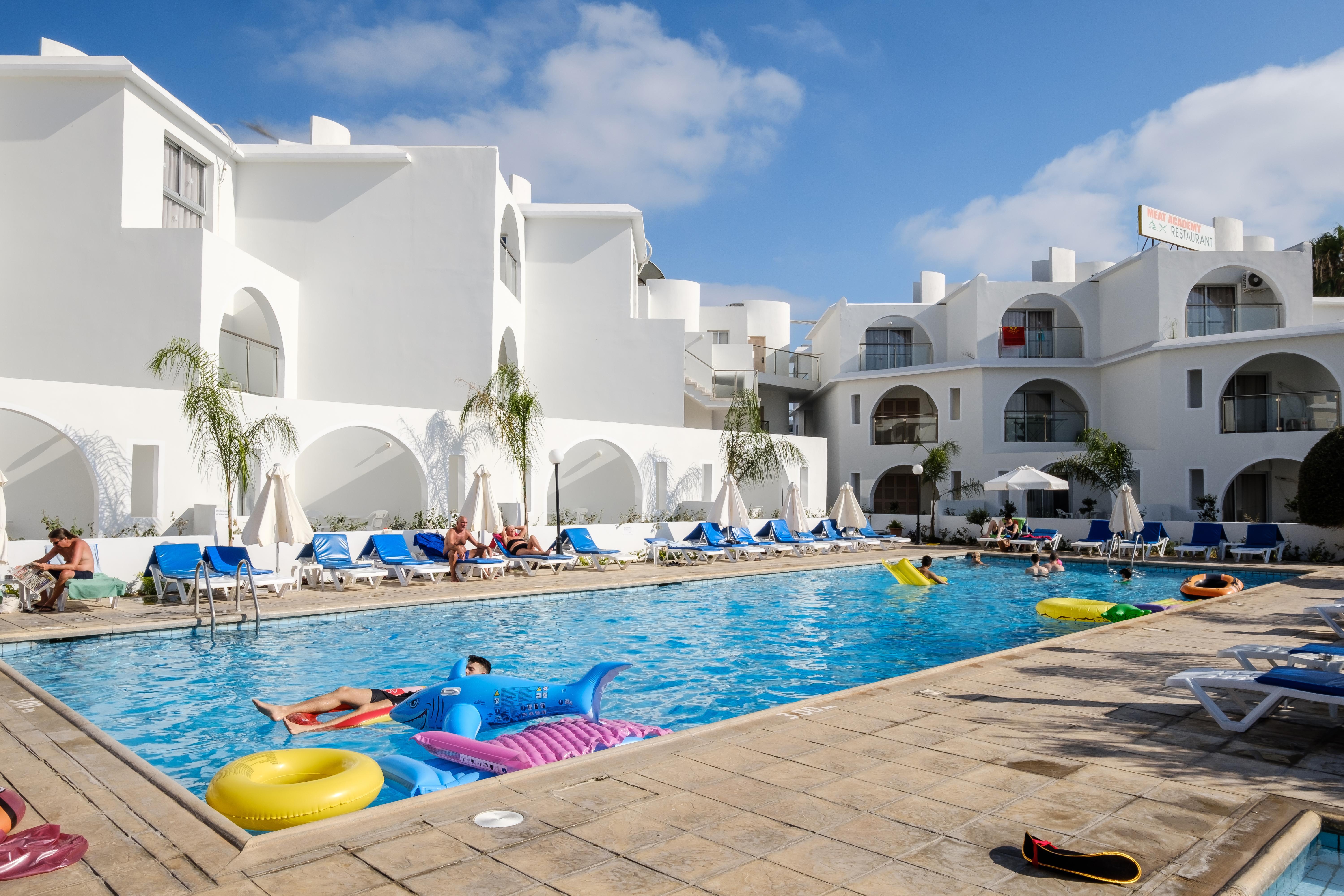 Pandream Hotel Apartments Paphos Exterior foto